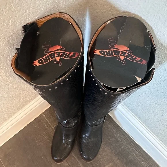 Freebird Carson Black Snake Textured Heeled Boots - Picture 8 of 11